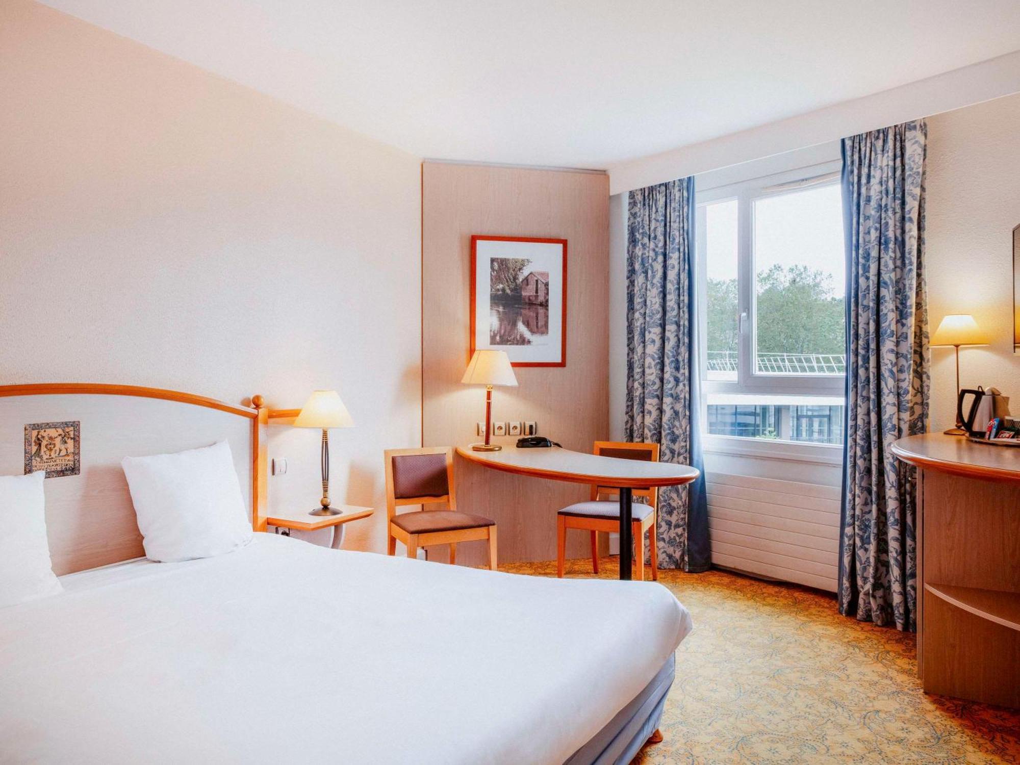 Mercure Nevers Pont De Loire Exteriér fotografie